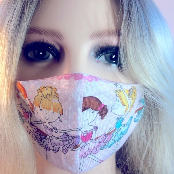 Face mask NWT handmaid - Picture 2 of 2